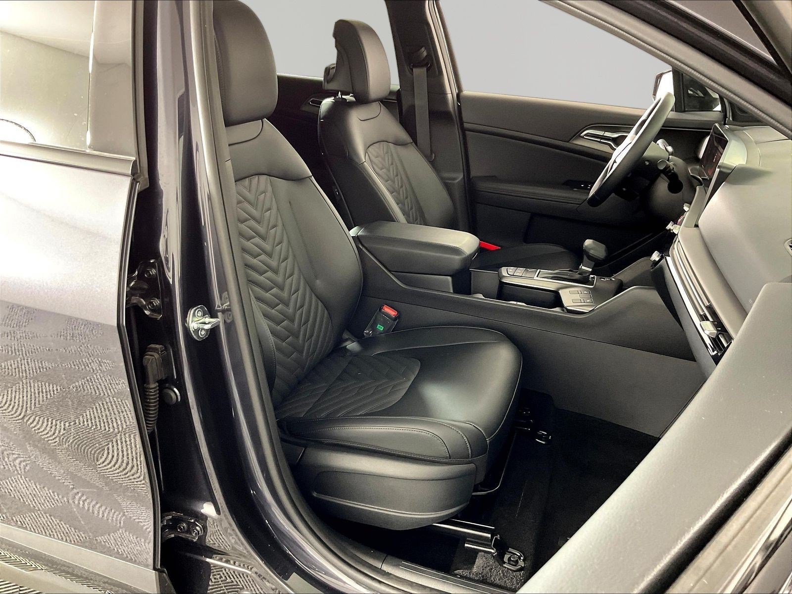 Used 2026 Kia Sportage X-Line w/ X-Line Premium Package AWD/4WD image 29