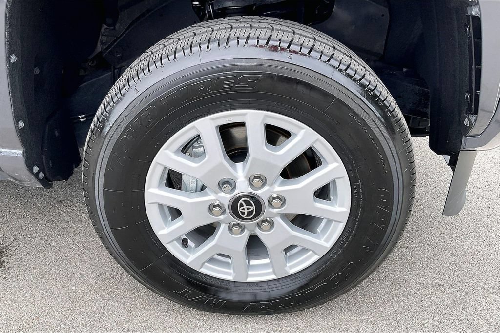 Used 2025 Toyota Tacoma SR5 RWD image 10