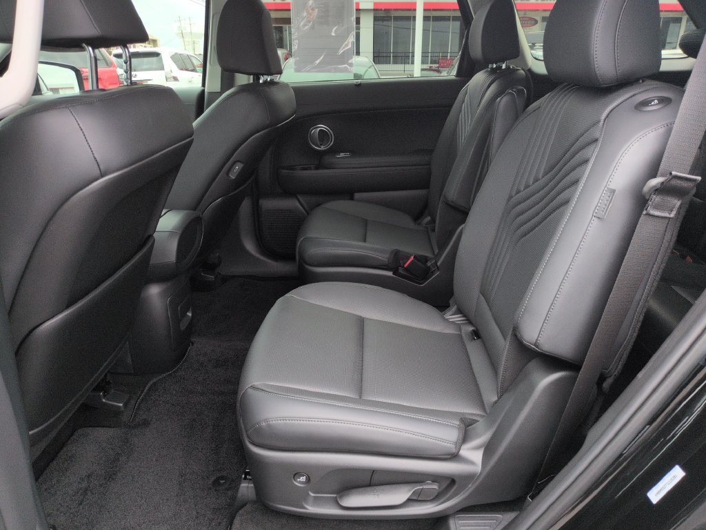 Used 2026 Hyundai Palisade SEL FWD image 25