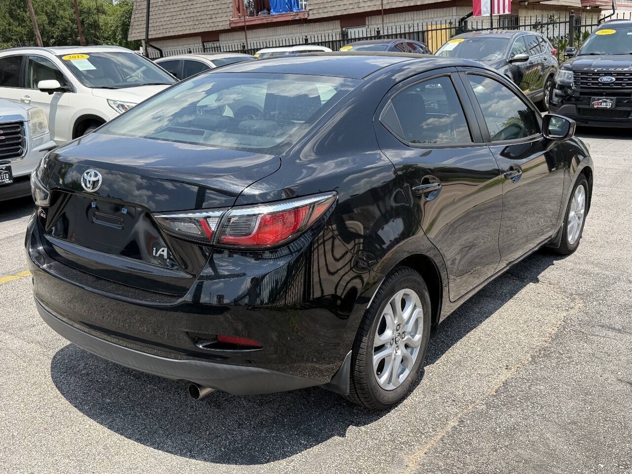 Used 2017 Toyota Yaris iA FWD image 6