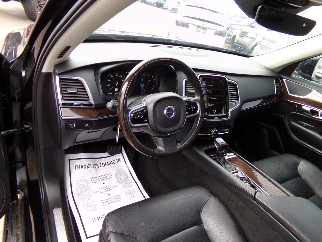 Used 2016 Volvo XC90 T6 Momentum w/ Momentum Plus Package image 7