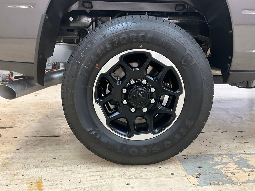New 2025 RAM 2500 Laramie image 9
