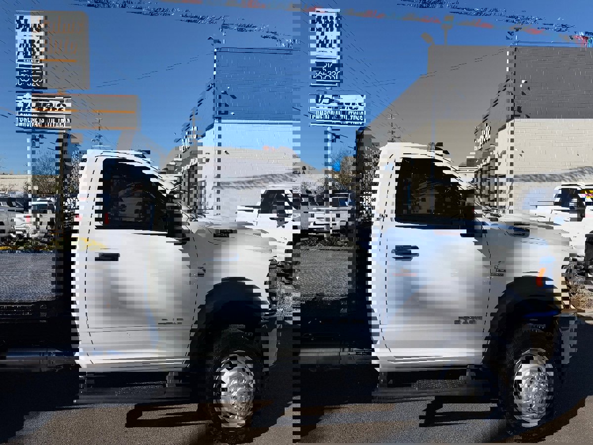 Used 2023 RAM 5500 SLT w/ Quick Order Package 2YG SLT image 11