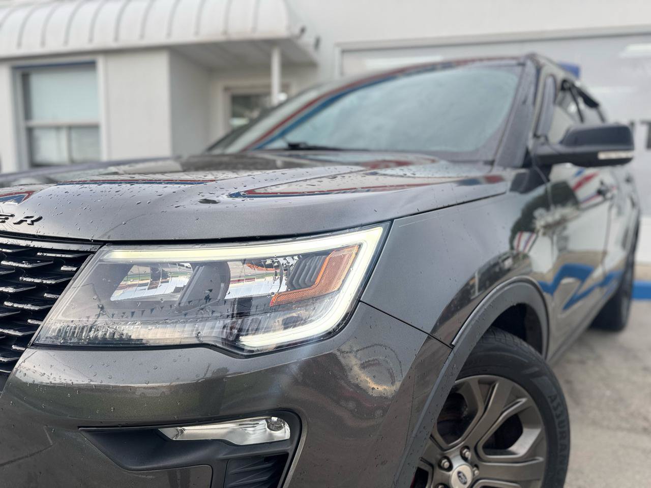 Used 2018 Ford Explorer Sport AWD/4WD image 4