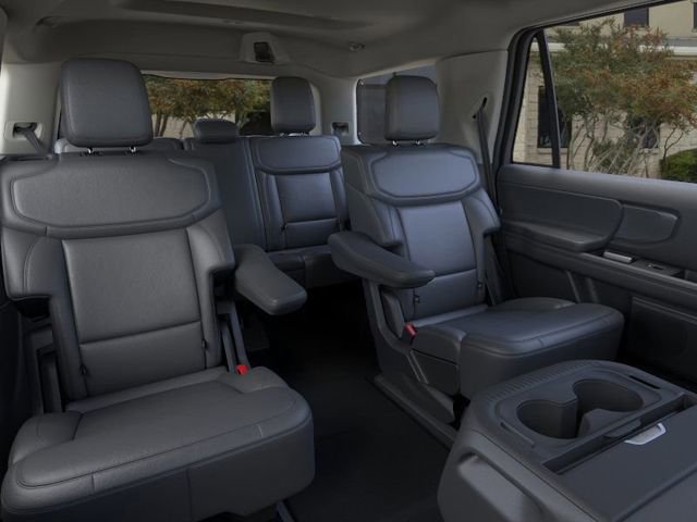 New 2026 Ford Expedition Active image 11