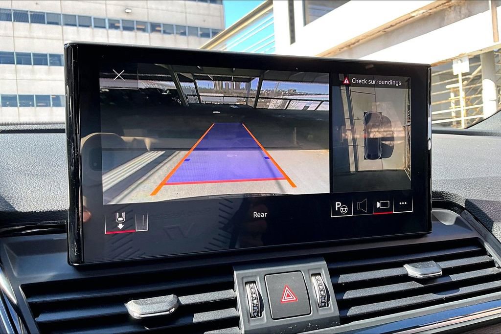 Used 2023 Audi Q5 2.0T Prestige w/ Prestige Package image 14