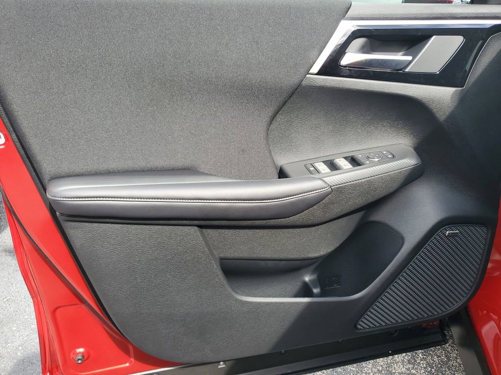 New 2026 Mitsubishi Outlander ES image 17