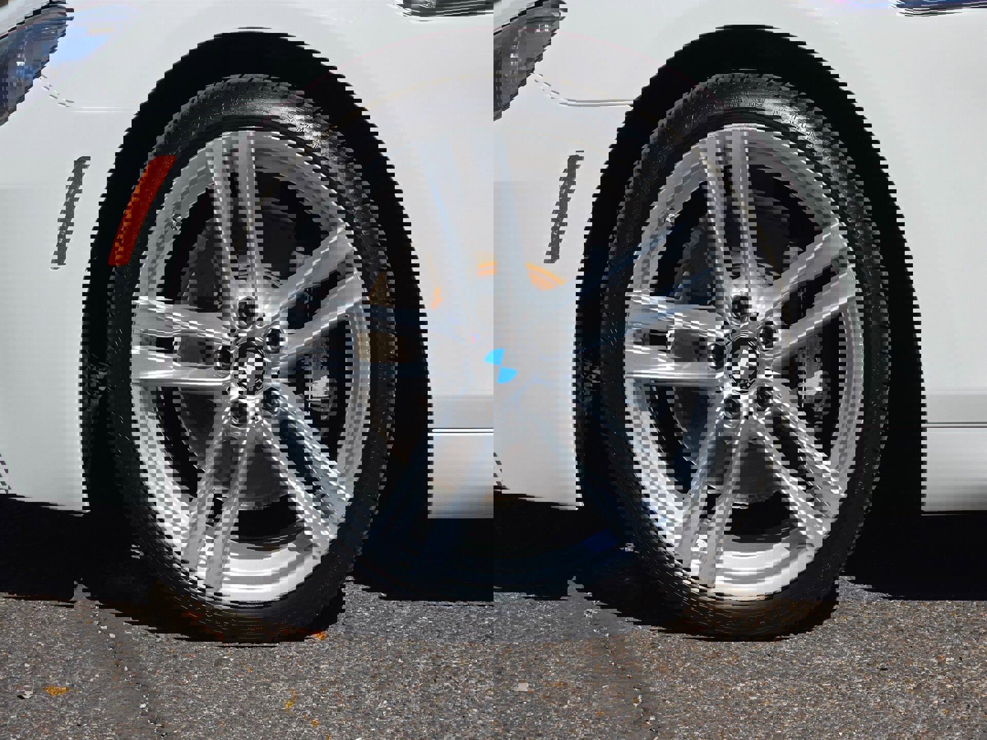 Used 2015 BMW 640i Convertible image 37