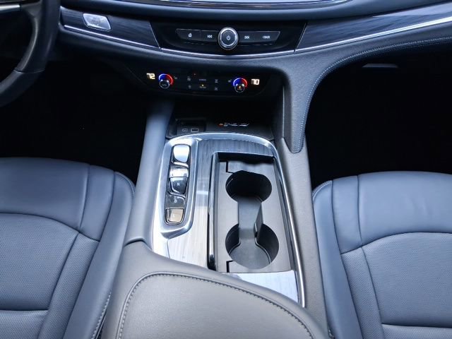 Used 2024 Buick Enclave Essence w/ Sport Touring Edition FWD image 10