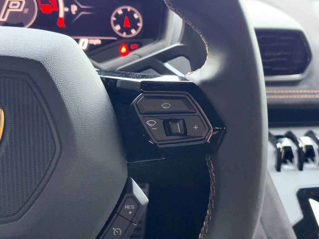 Used 2024 Lamborghini Huracan Sterrato image 13