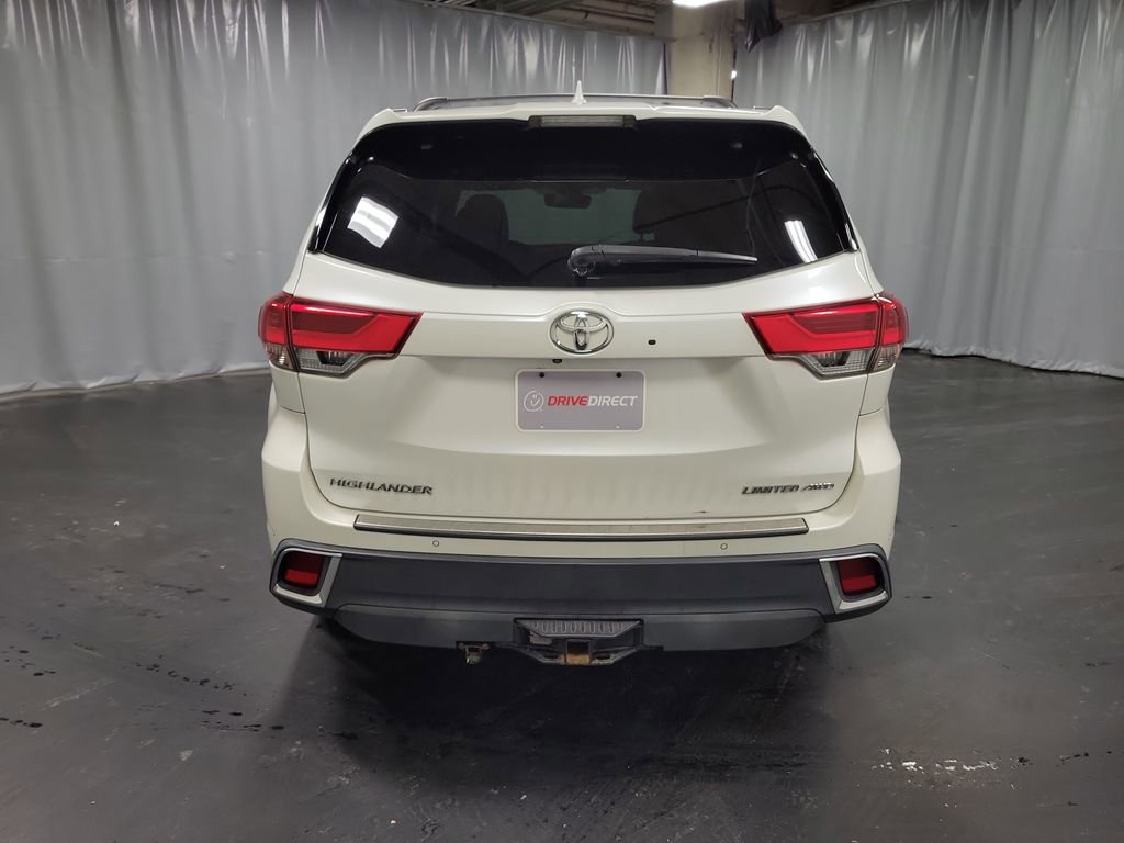 Used 2017 Toyota Highlander Limited image 7