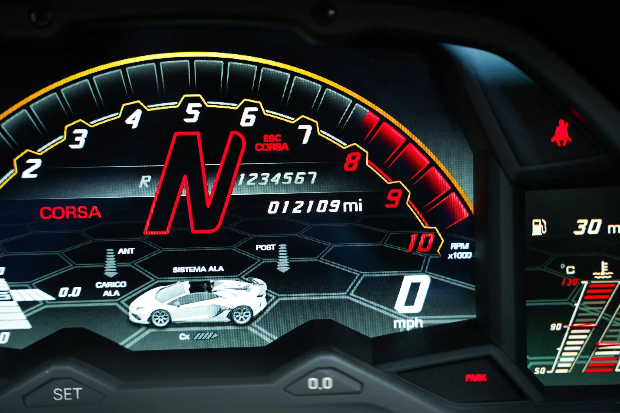 Used 2021 Lamborghini Aventador SVJ AWD/4WD image 15