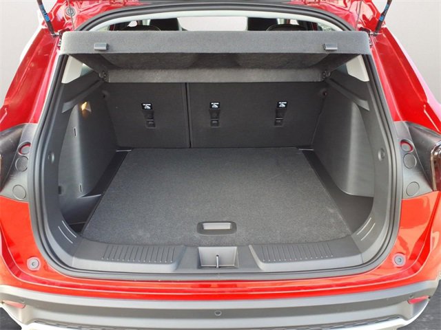 New 2026 Chevrolet Trax LT w/ Sunroof Package image 5