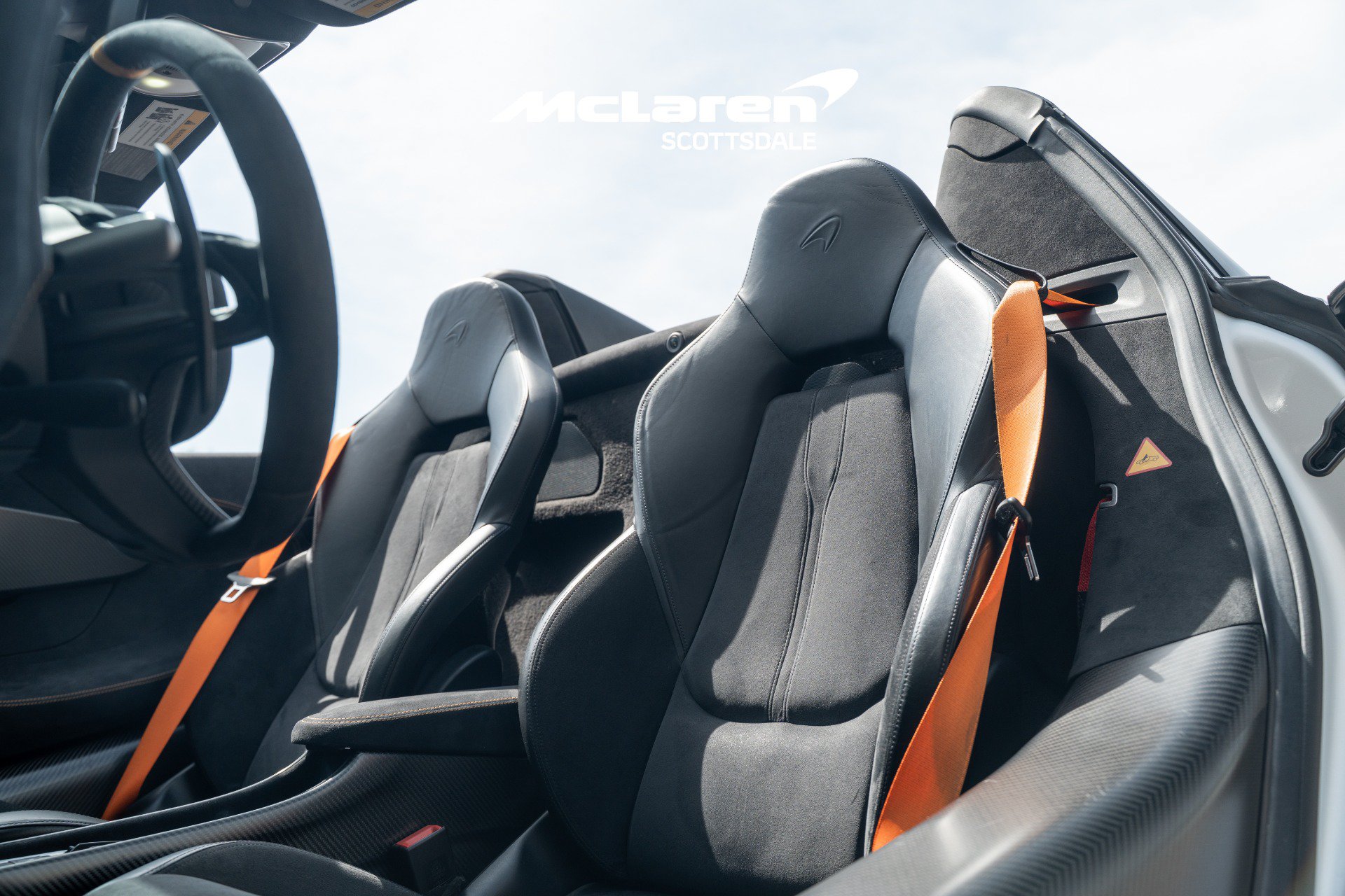 Used 2020 McLaren 600LT Spider RWD image 11