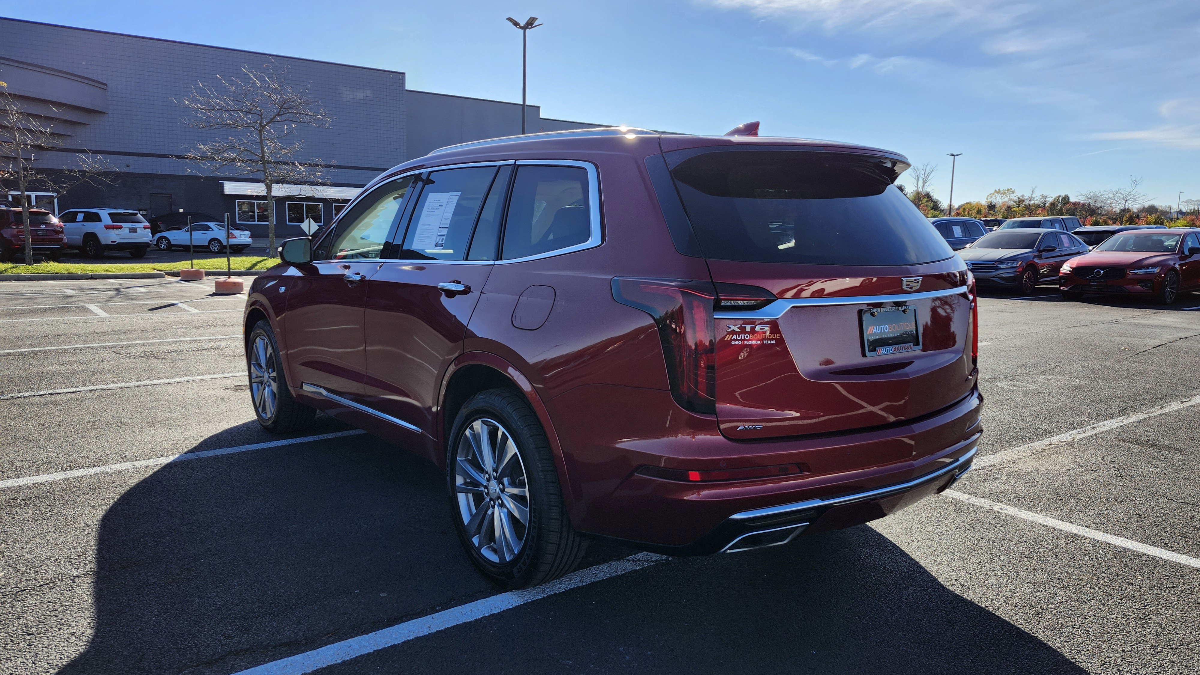 Used 2023 Cadillac XT6 Premium Luxury image 9