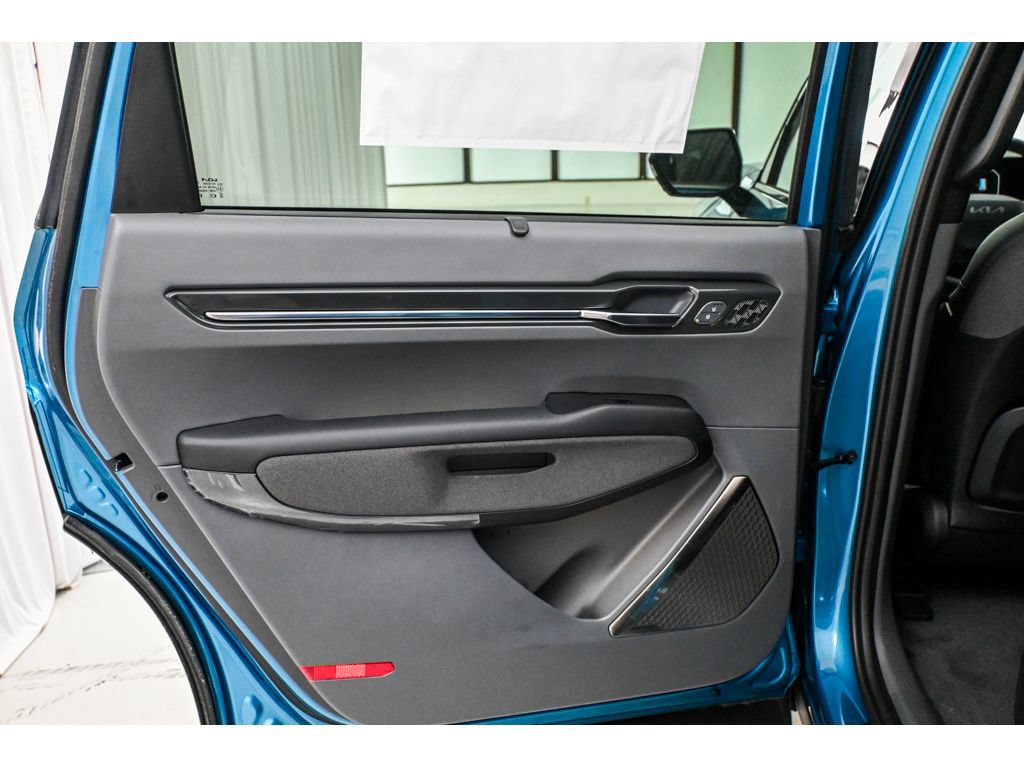 New 2026 Kia EV9 Land w/ Nightfall Edition Package AWD/4WD image 8