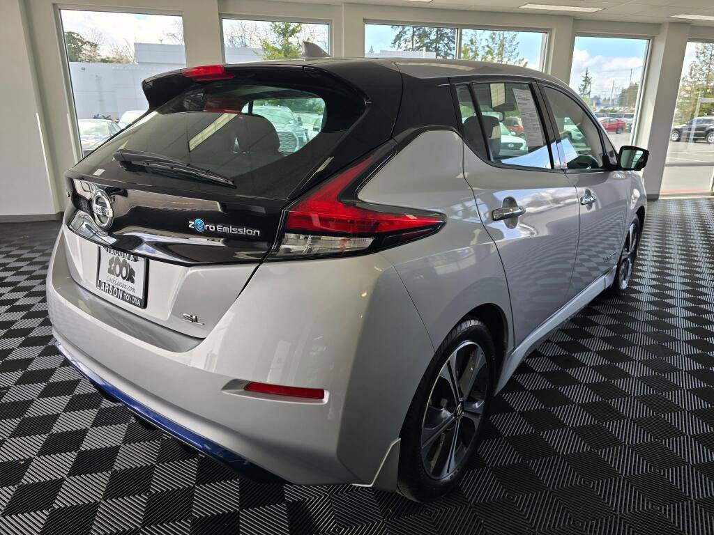 Used 2018 Nissan Leaf SL w/ SL Technology Package image 3