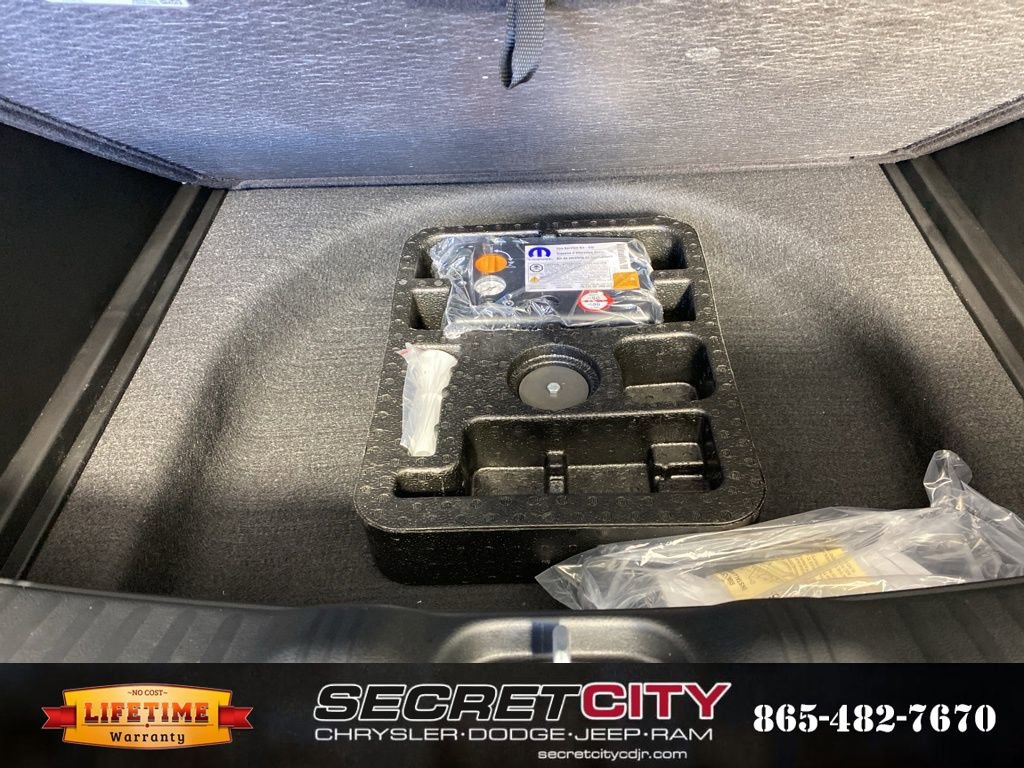 New 2026 Jeep Compass Latitude image 32