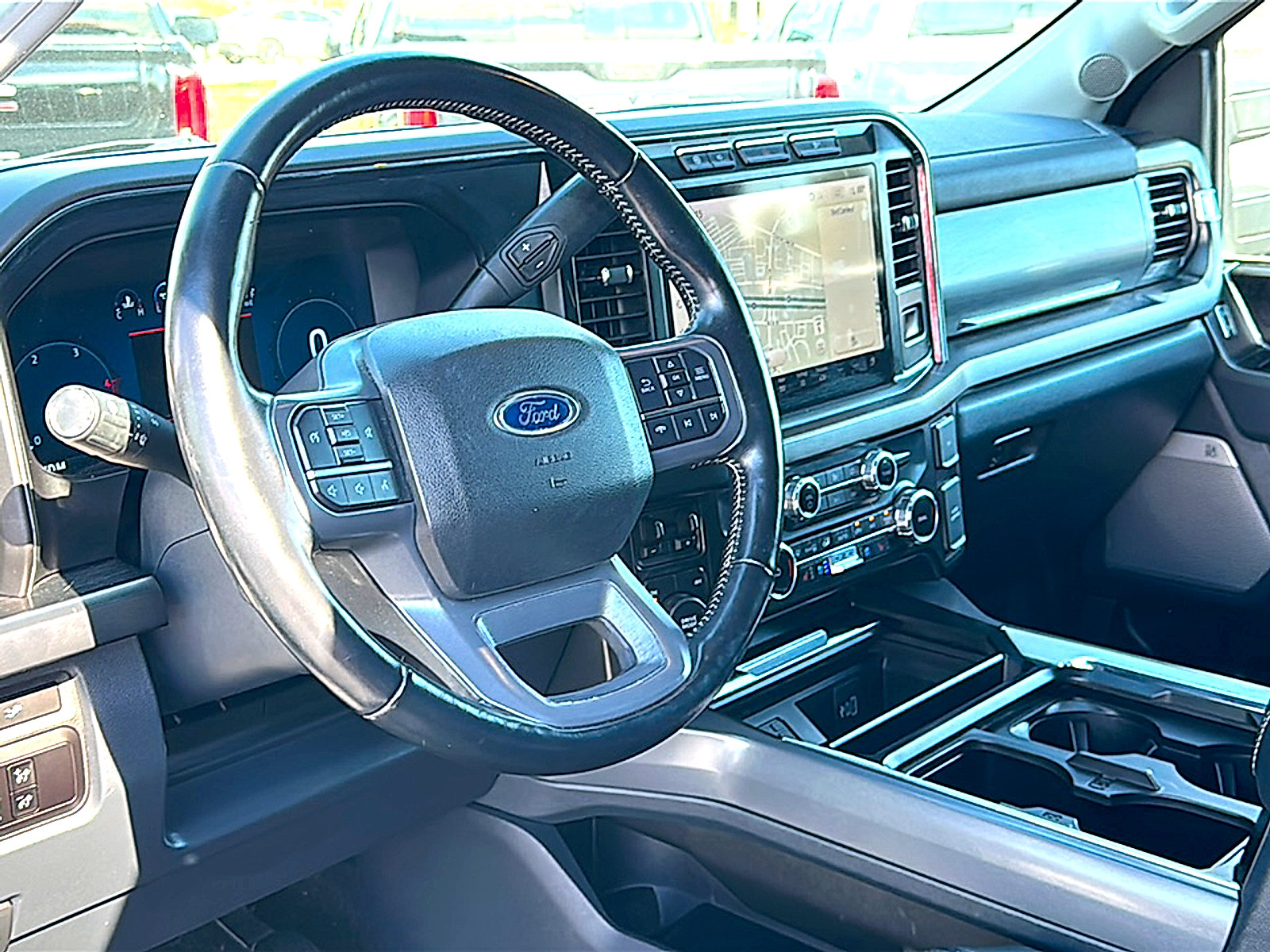 Used 2023 Ford F250 Lariat w/ Sport Appearance Package AWD/4WD image 12