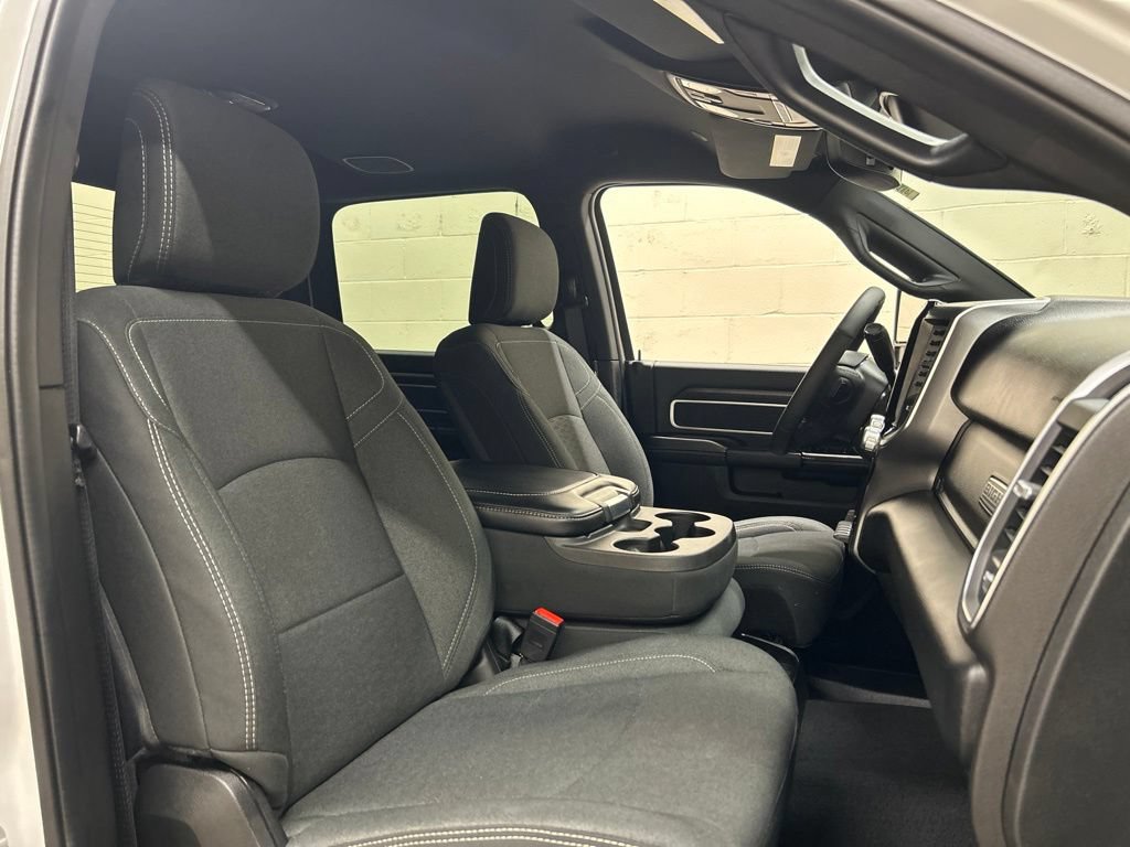 Used 2025 RAM 2500 Big Horn AWD/4WD image 10