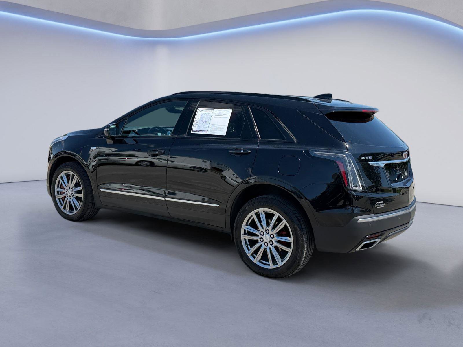 Certified 2023 Cadillac XT5 Sportv AWD/4WD image 5