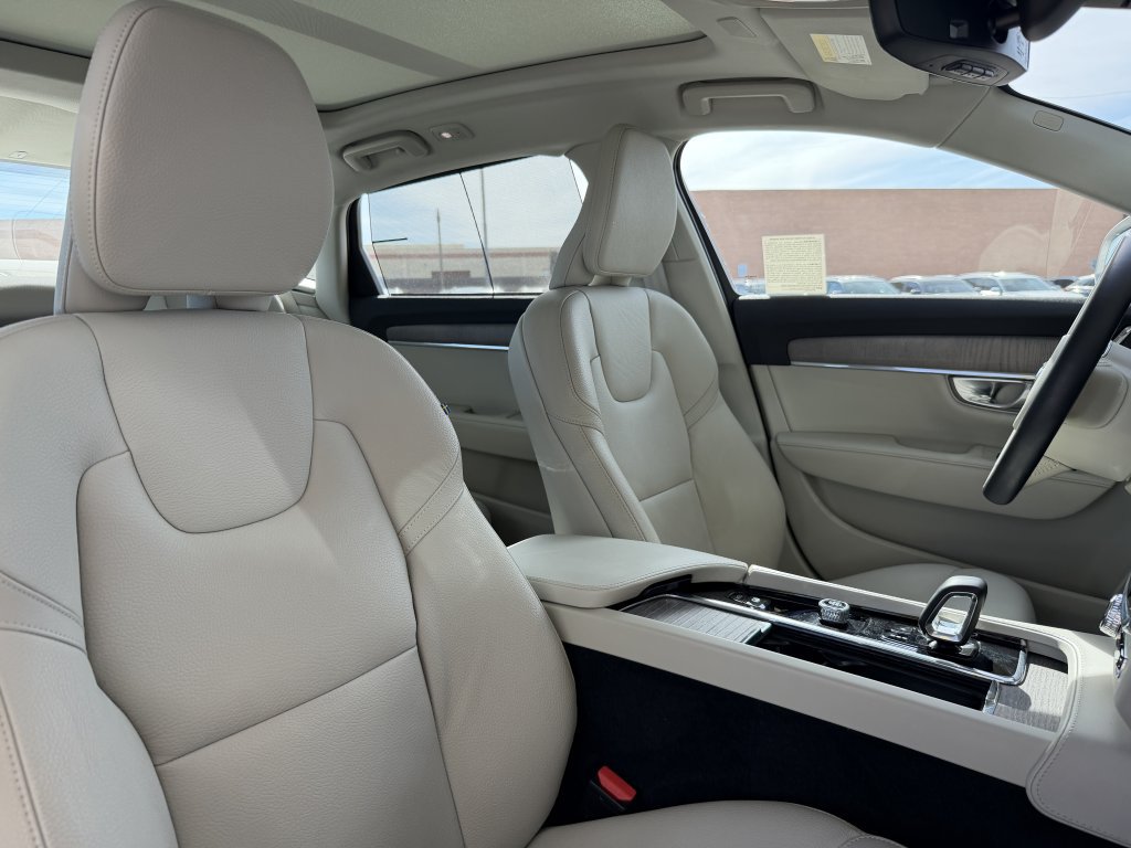 Used 2024 Volvo S90 B6 Plus w/ Protection Package Premier AWD/4WD image 42
