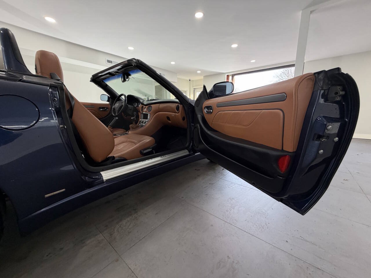Used 2005 Maserati Spyder GT RWD image 17