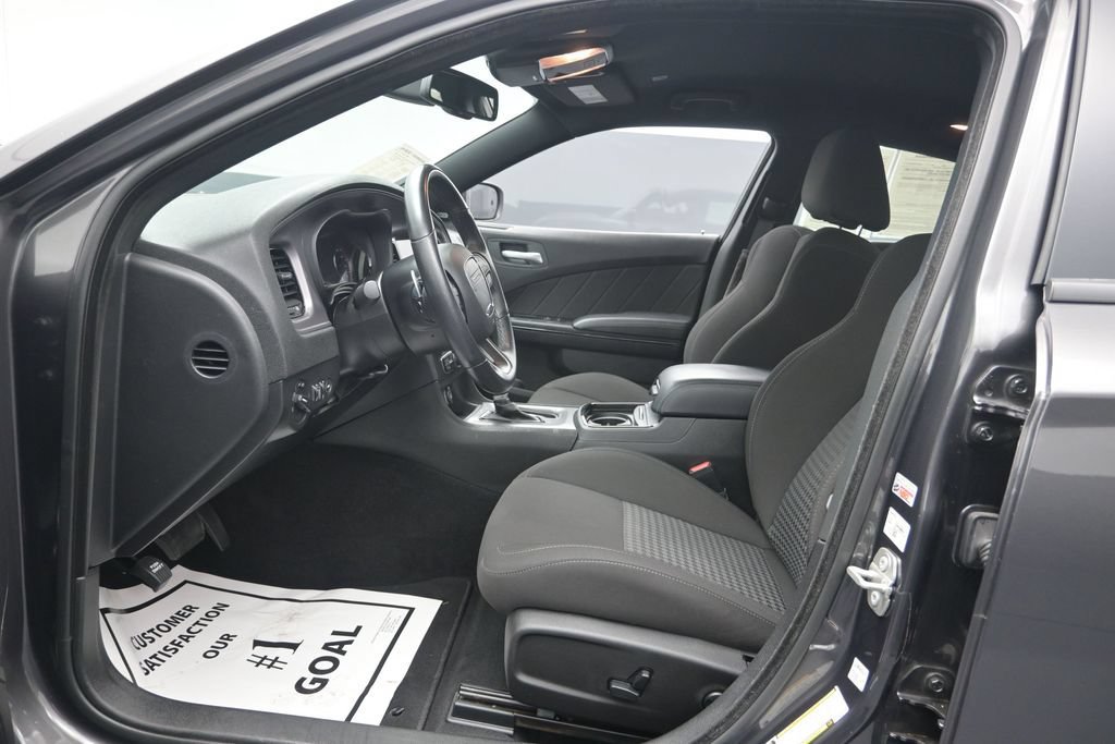Used 2023 Dodge Charger R/T w/ Blacktop Package RWD image 10