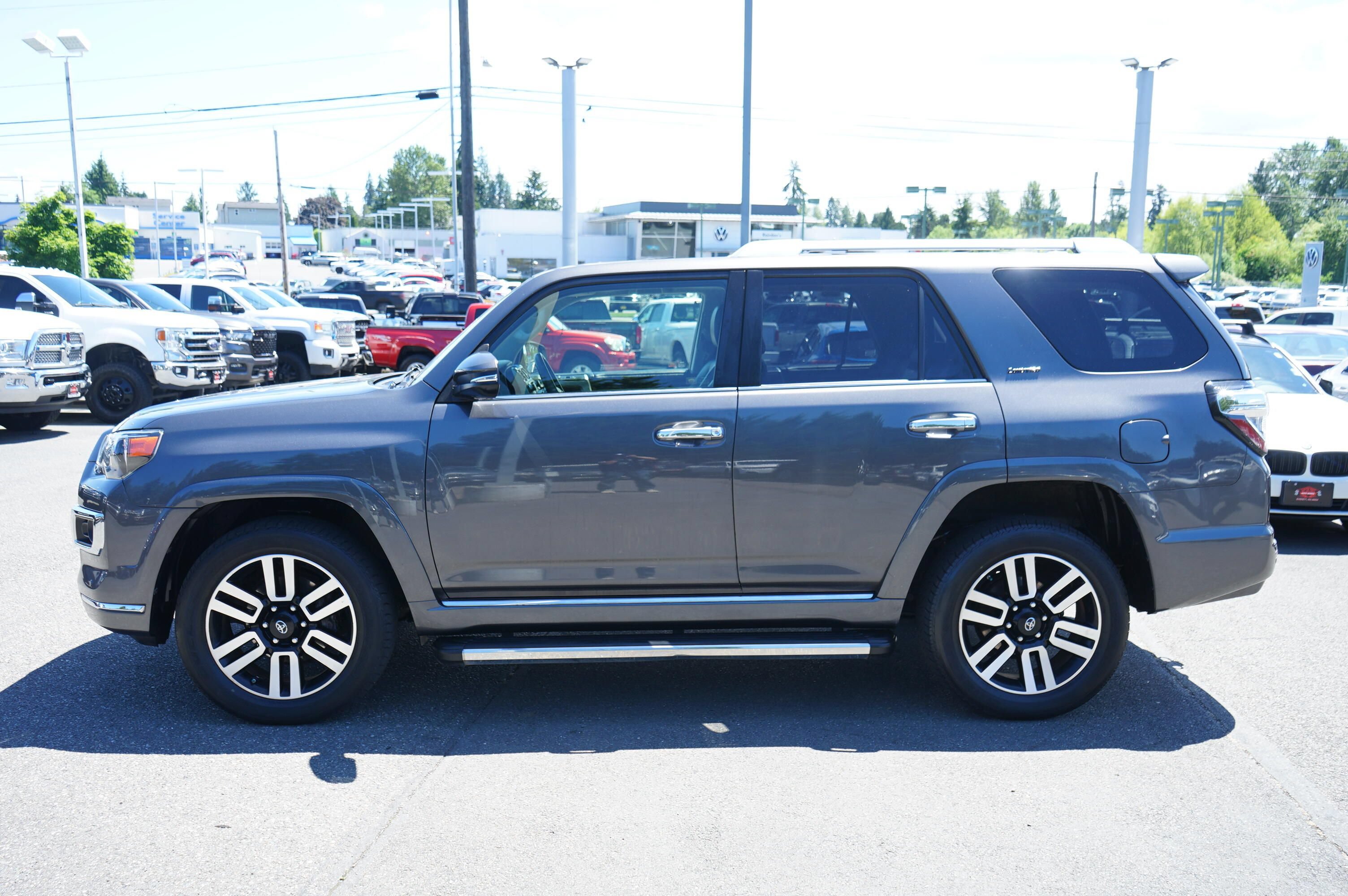Used 2015 Toyota 4Runner Limited AWD/4WD image 2