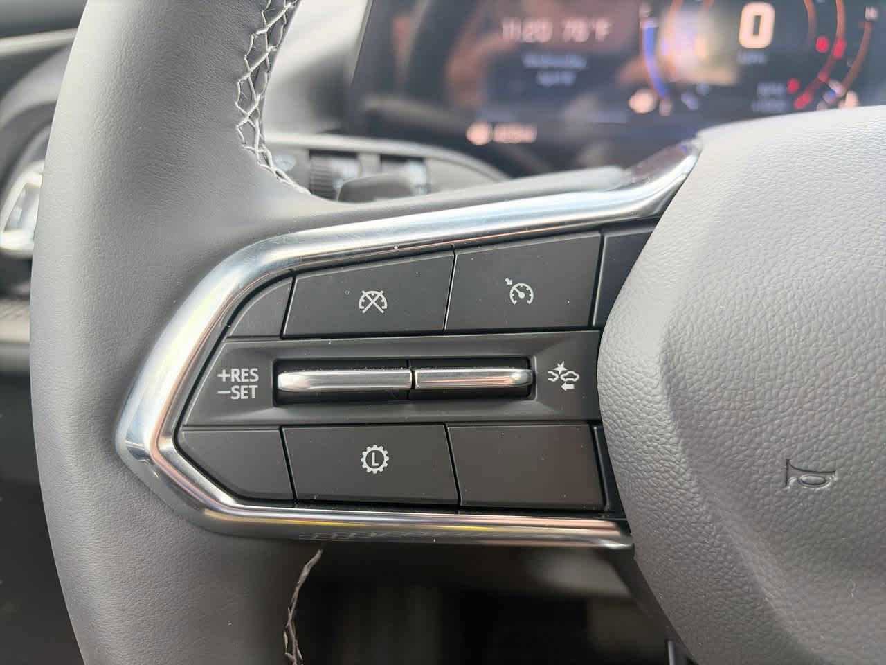 New 2026 Chevrolet Traverse LT w/ Driver Confidence Package FWD image 25