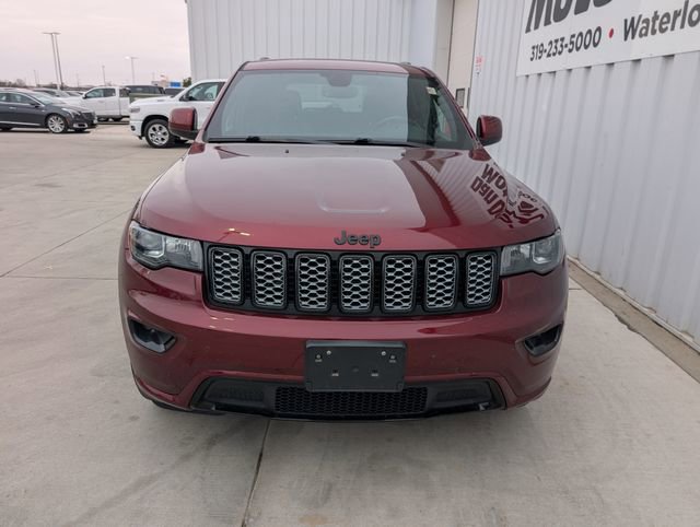Used 2019 Jeep Grand Cherokee Altitude AWD/4WD image 22