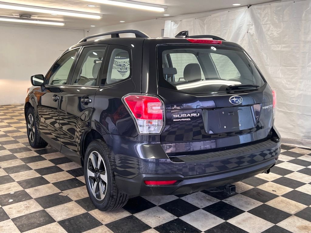 Used 2018 Subaru Forester 2.5i w/ Alloy Wheel Package image 9