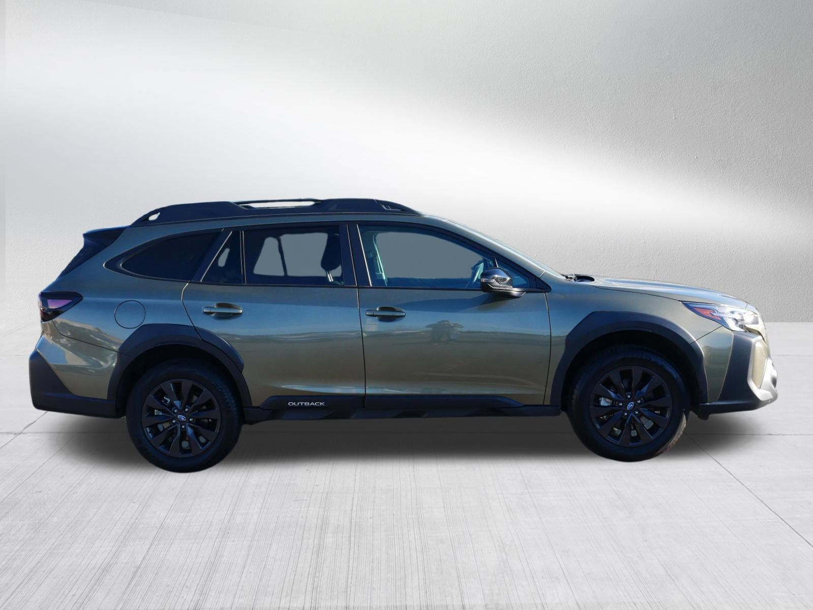 Used 2025 Subaru Outback Onyx Edition image 8