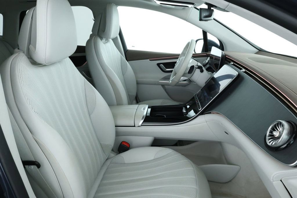 Used 2023 Mercedes-Benz EQE 500 4MATIC SUV image 22