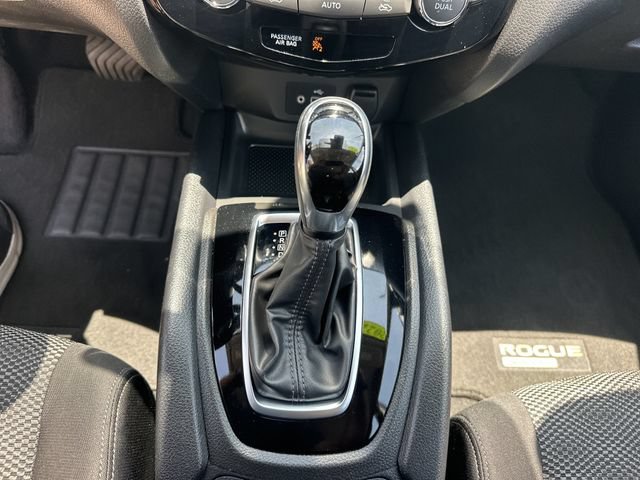 Used 2021 Nissan Rogue Sport SV FWD image 21