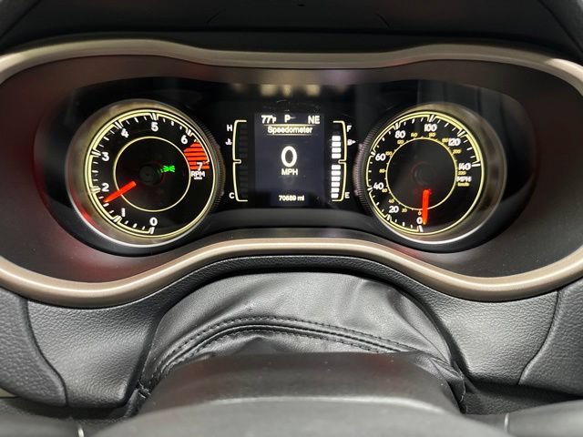 Used 2018 Jeep Cherokee Latitude w/ Safety Group AWD/4WD image 14