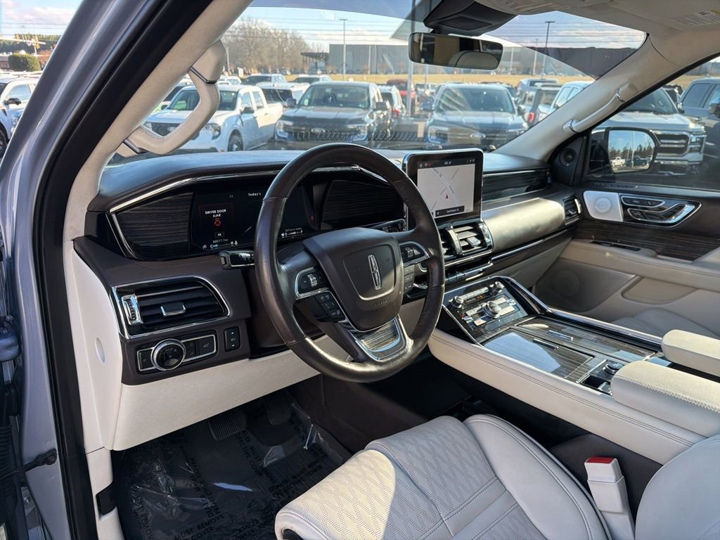 Used 2021 Lincoln Navigator Black Label AWD/4WD image 12