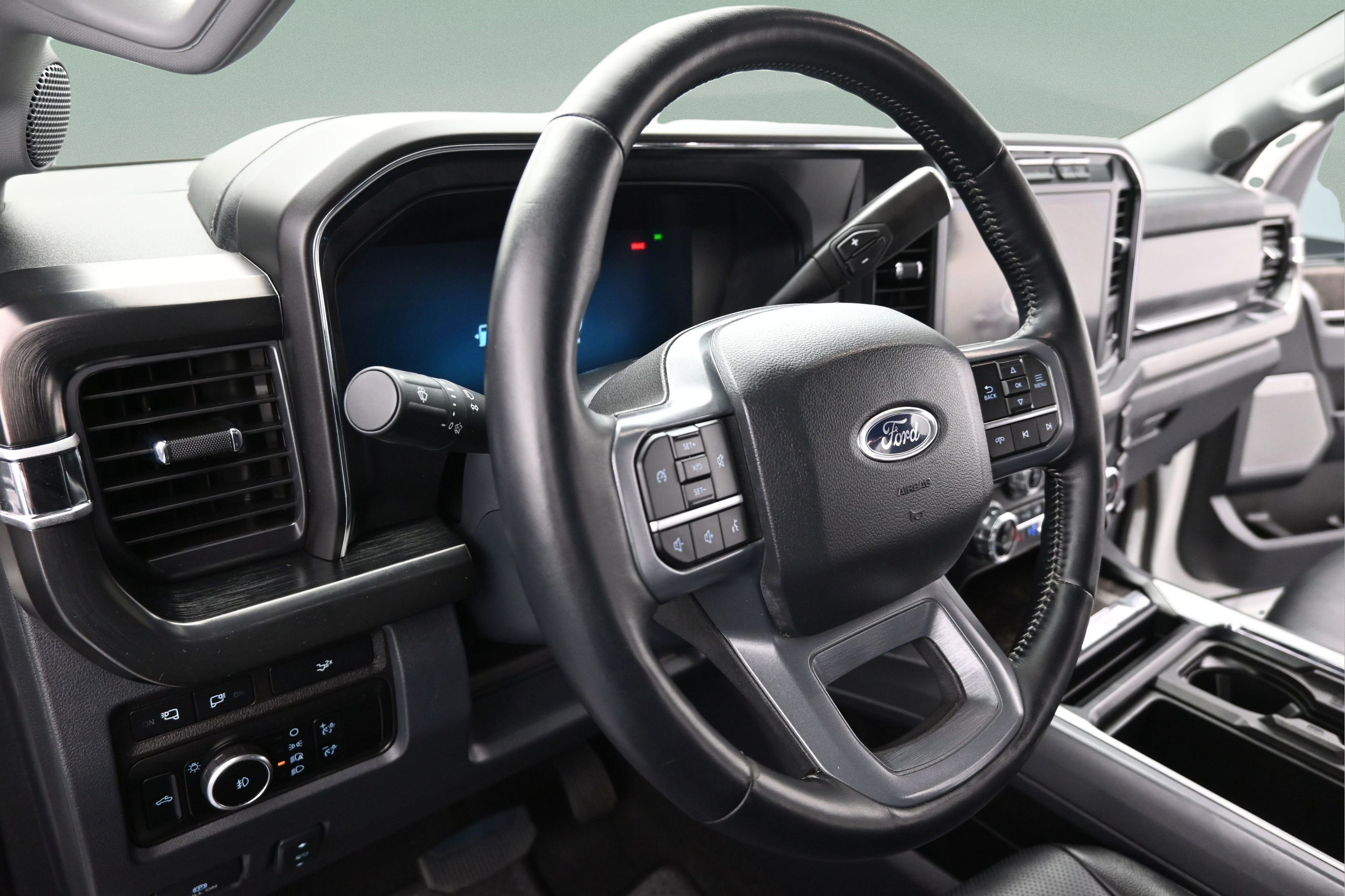 Used 2024 Ford F250 Lariat w/ Chrome Package AWD/4WD image 12