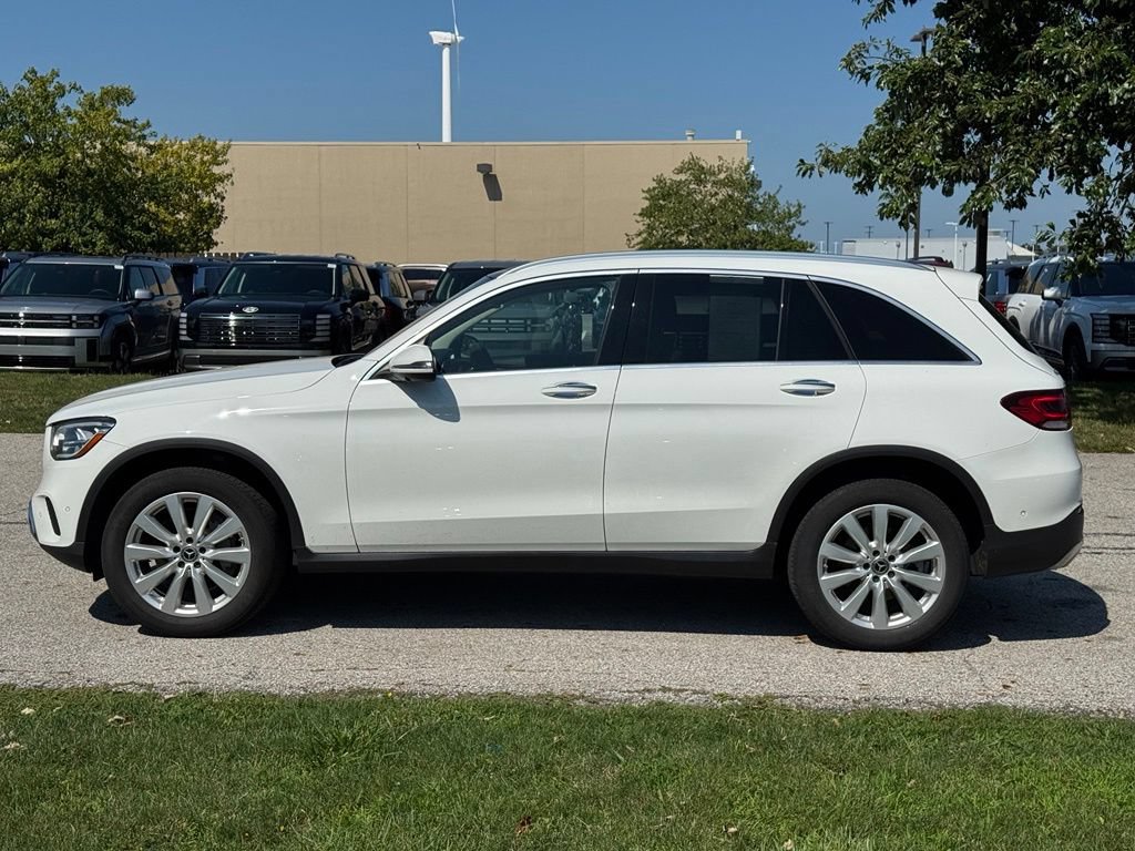 Used 2020 Mercedes-Benz GLC 300 4MATIC image 2