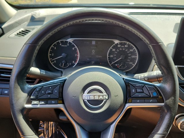 Used 2023 Nissan Altima 2.5 SV w/ SV Premium Package FWD image 22