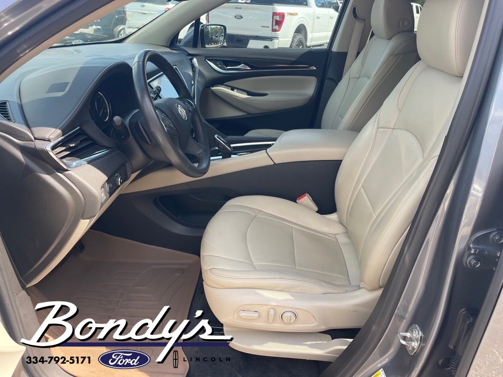 Used 2021 Buick Enclave Essence image 13