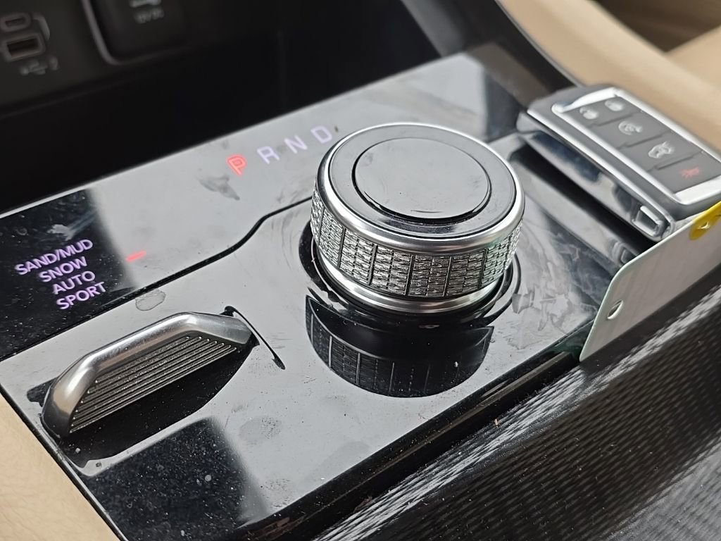 Used 2024 Jeep Grand Cherokee Limited AWD/4WD image 14