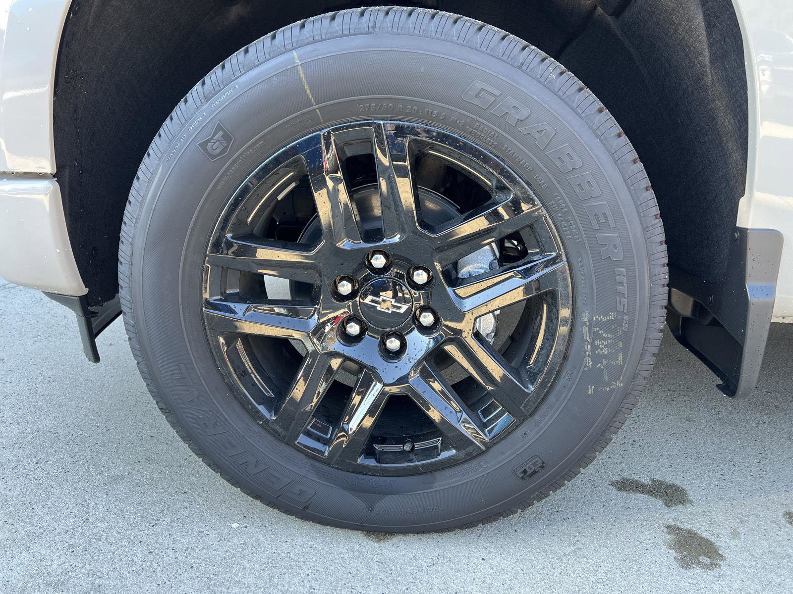 New 2026 Chevrolet Silverado 1500 Custom w/ LPO, Dark Essentials Package image 25