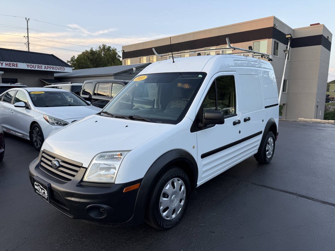 Used 2011 Ford Transit Connect XL FWD image 1