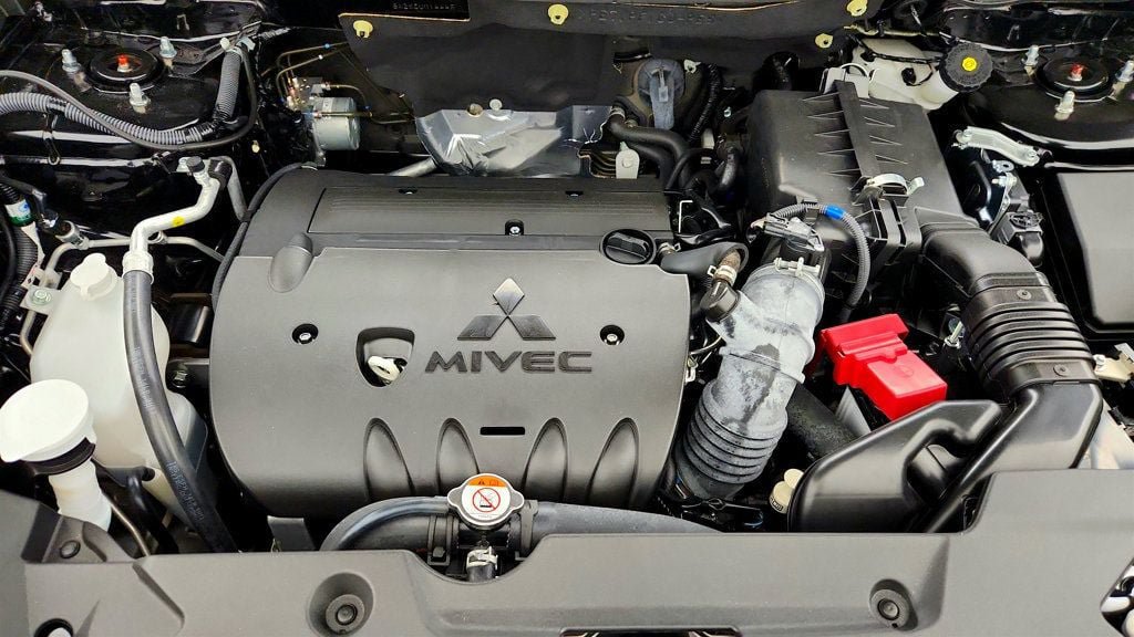 Used 2025 Mitsubishi Outlander Sport LE AWD/4WD image 25