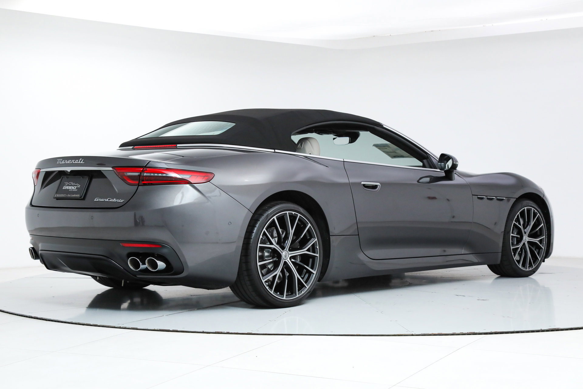 New 2026 Maserati GranCabrio Modena image 11