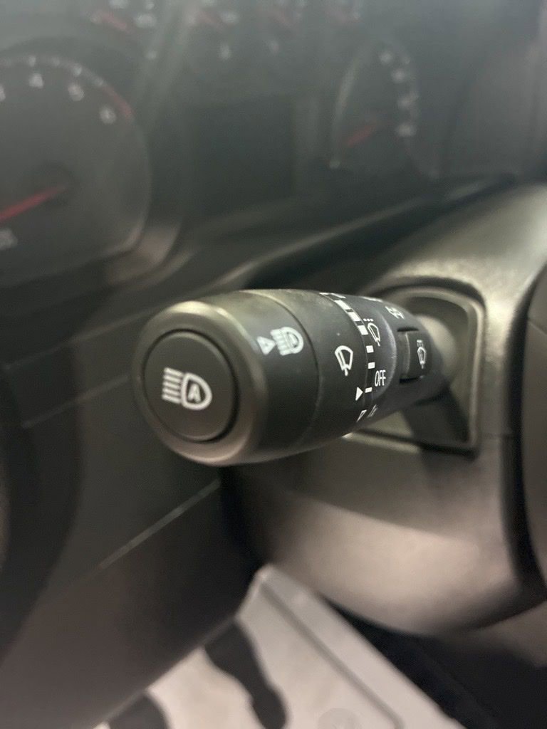 Used 2024 Chevrolet Silverado 1500 Custom RWD image 28