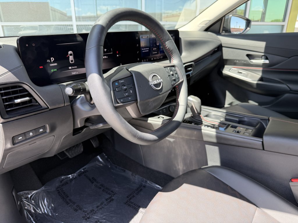 Used 2026 Nissan Sentra SR w/ SR Premium Package FWD image 28