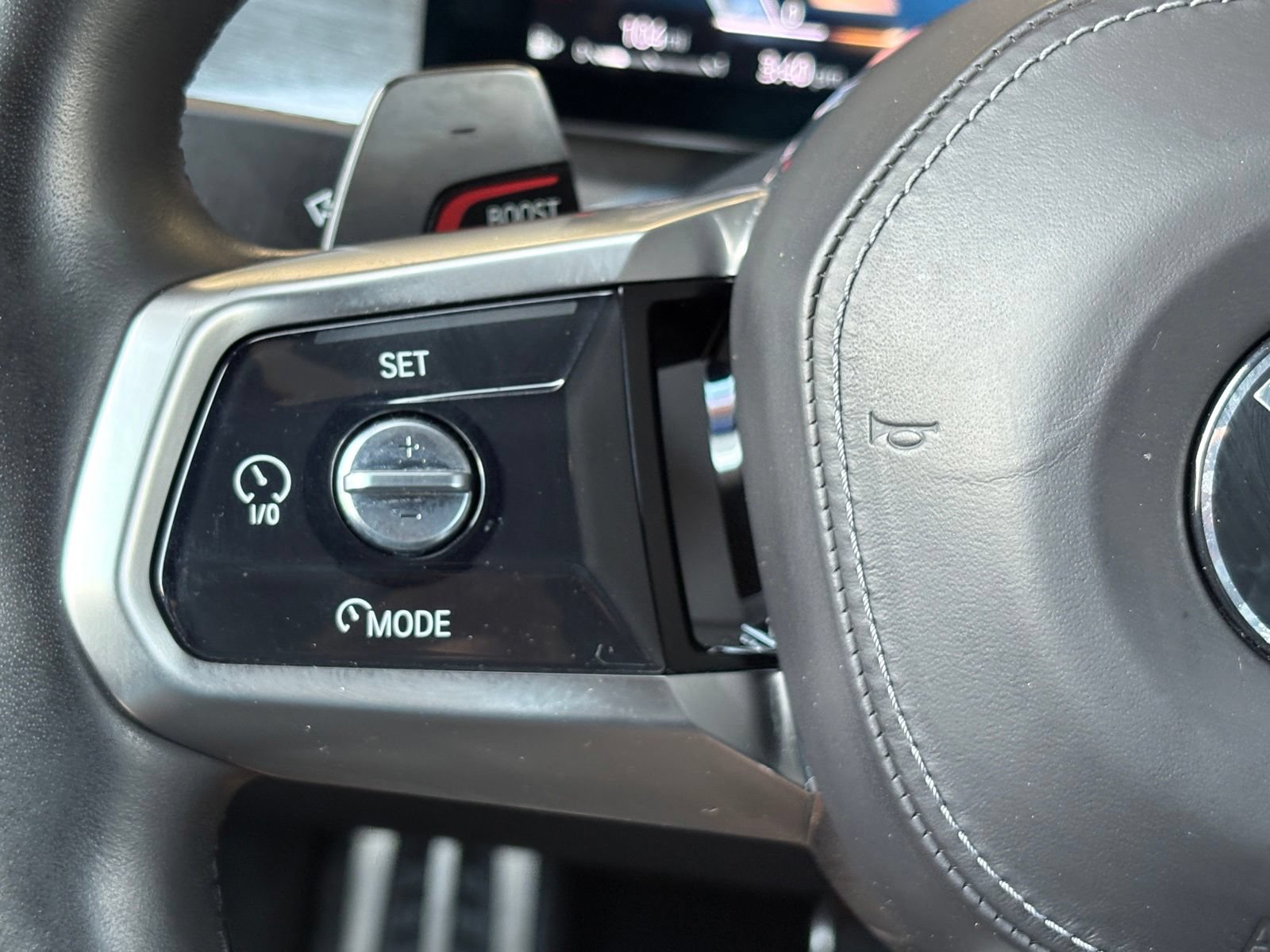 Used 2023 BMW 760i xDrive AWD/4WD image 19