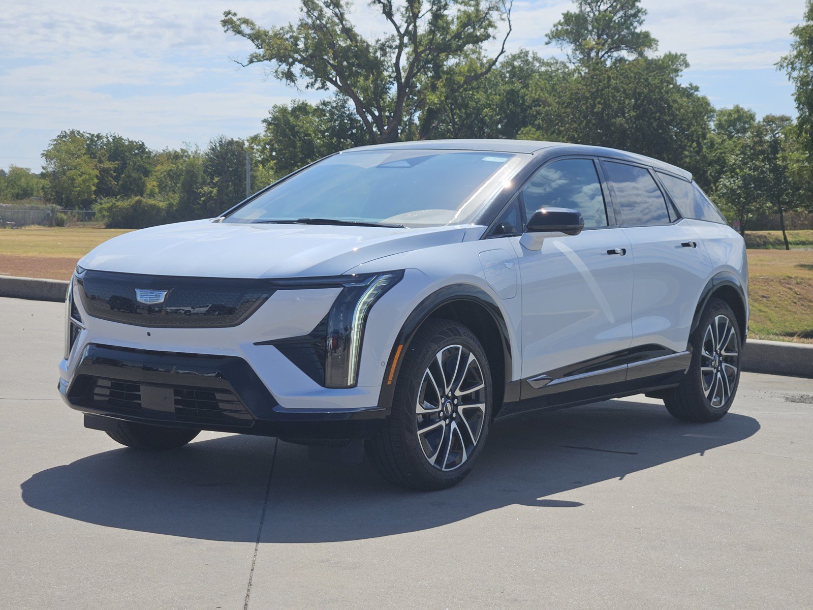 New 2027 Cadillac Optiq Sport RWD image 2